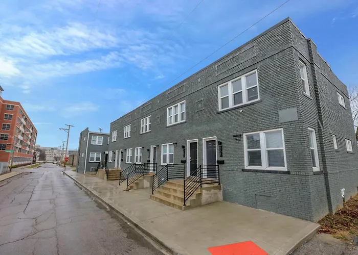 Perfect Short In Historic Walkable Modern & Easy *